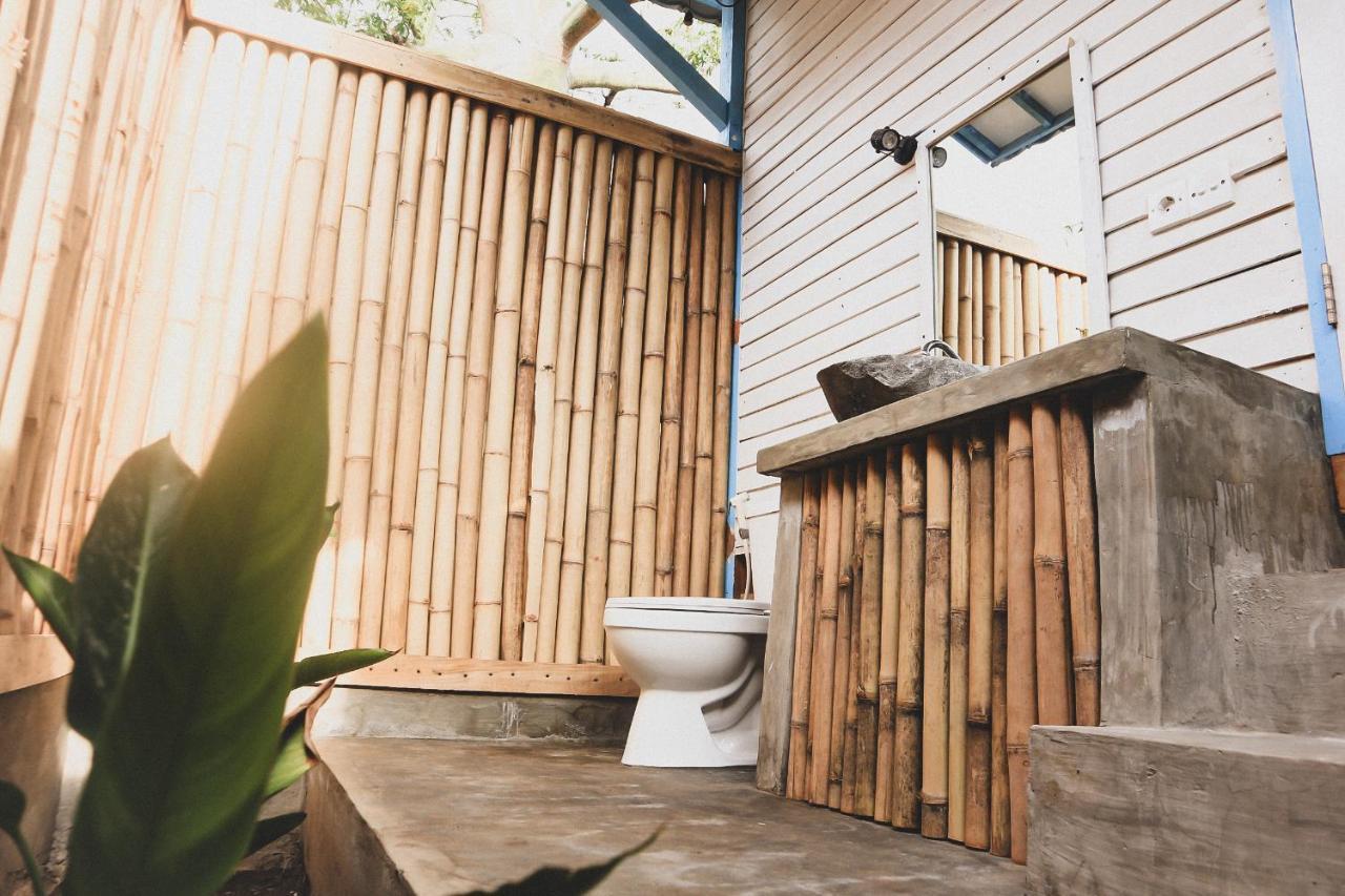 ギリ・トラワンガン Casa Kapuas Bed & Breakfast エクステリア 写真